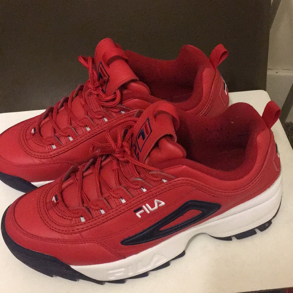 Meet your Posher, Dennis